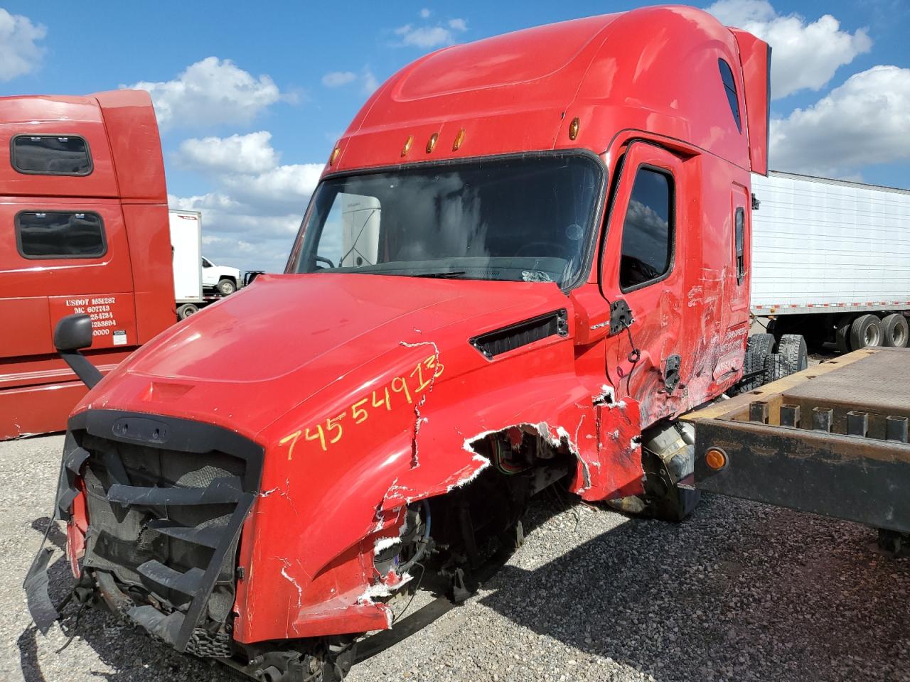 Lot #2758677547 2018 FREIGHTLINER CASCADIA 1