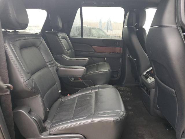 5LMJJ3LT6NEL10312 Lincoln Navigator  11