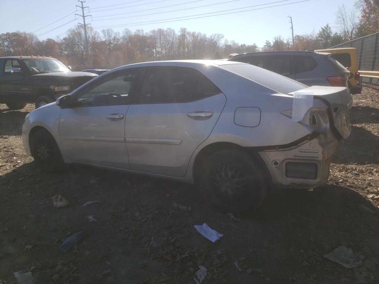 Lot #2195584091 2015 TOYOTA COROLLA L