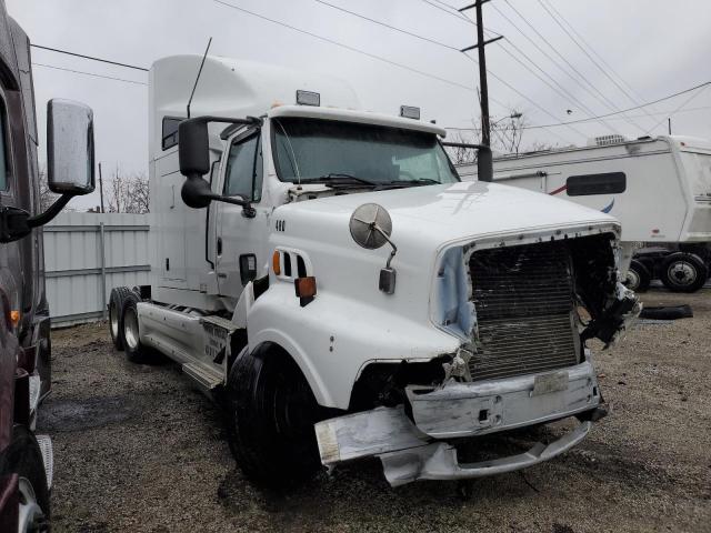 Lot #2406532275 2000 STERLING TRUCK AT 9500 salvage car