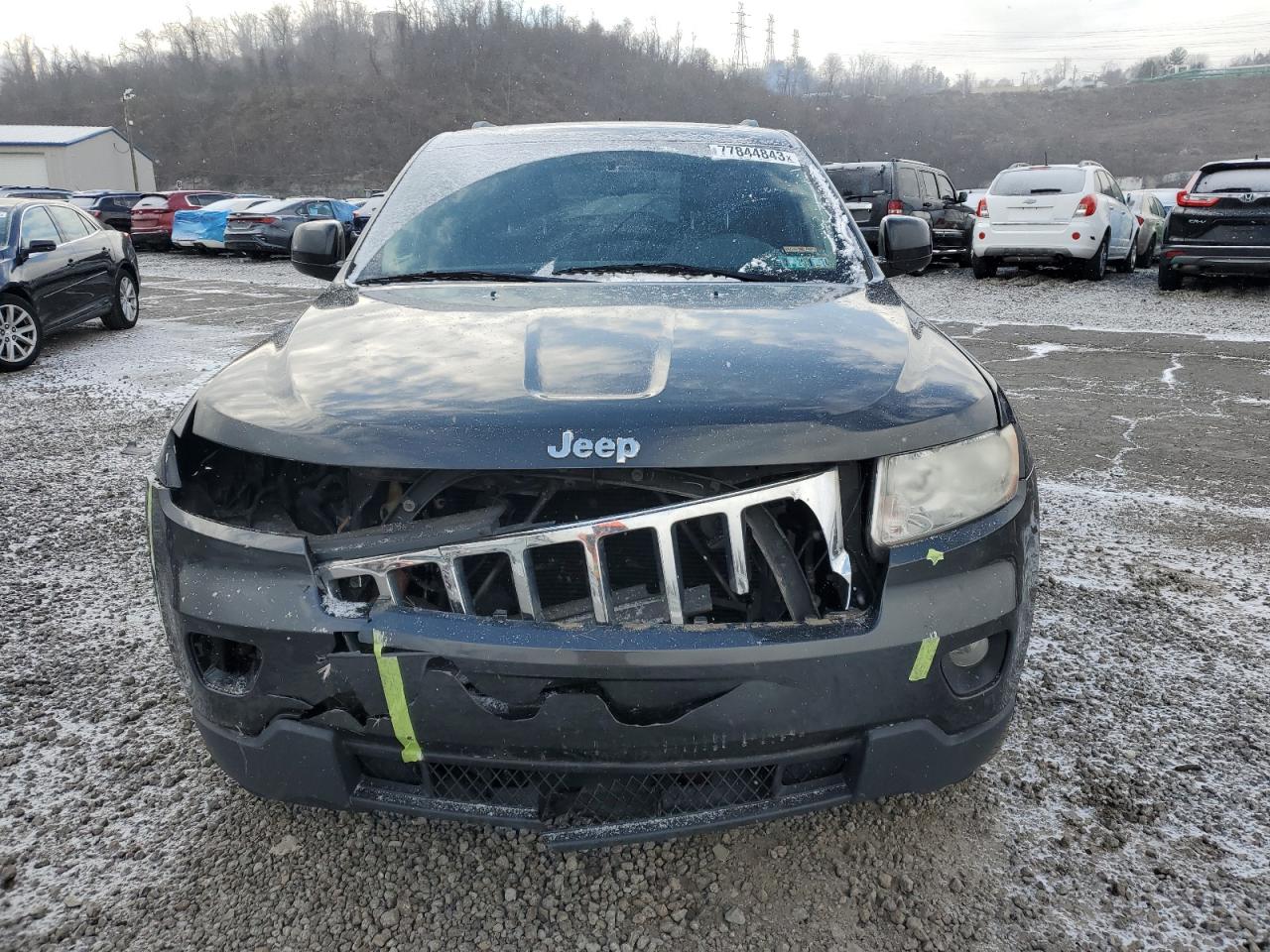 1J4RR4GG3BC717964 2011 Jeep Grand Cherokee Laredo