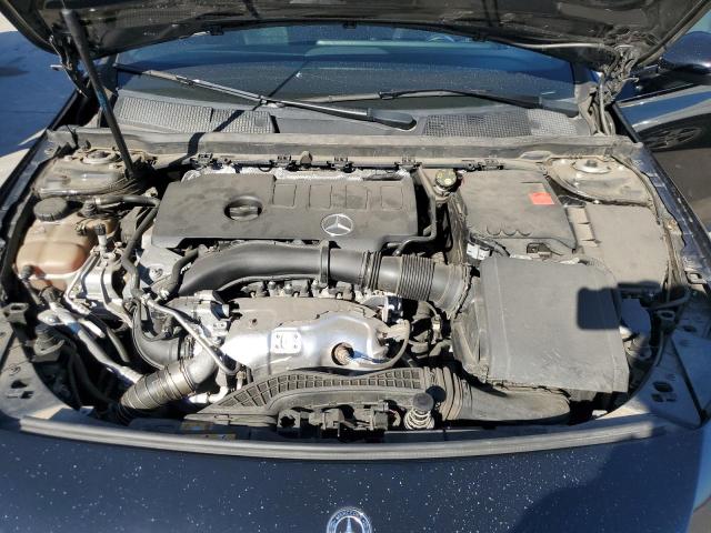 WDD3G4EB3KW026396 Mercedes-Benz A 220