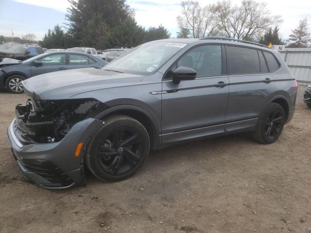 3VV8B7AX2PM016663 Volkswagen Tiguan SE