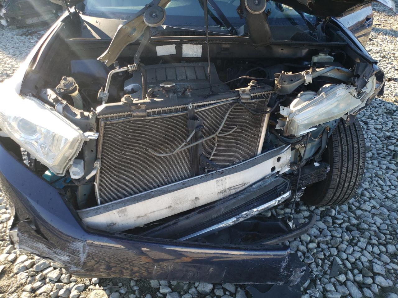 5TDBK3EHXBS046955 2011 Toyota Highlander Base