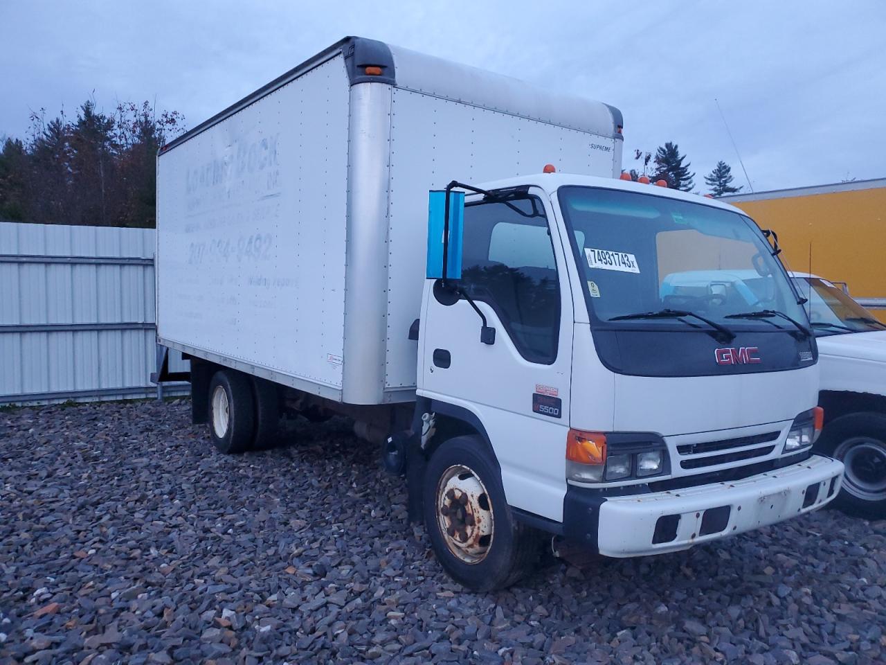 2005 GMC W5 Med Tilt 67.9 BBC