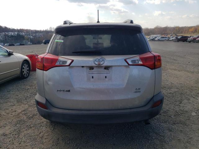 2T3BFREV4EW157565 Toyota RAV4 LE