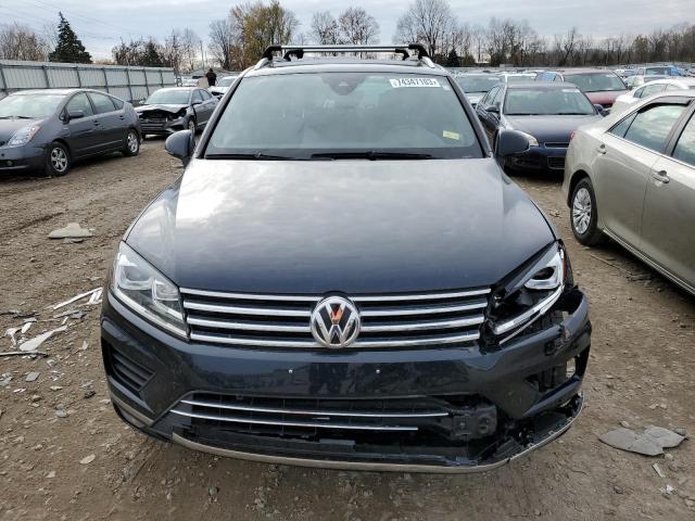  VOLKSWAGEN TOUAREG 2017 Чорний