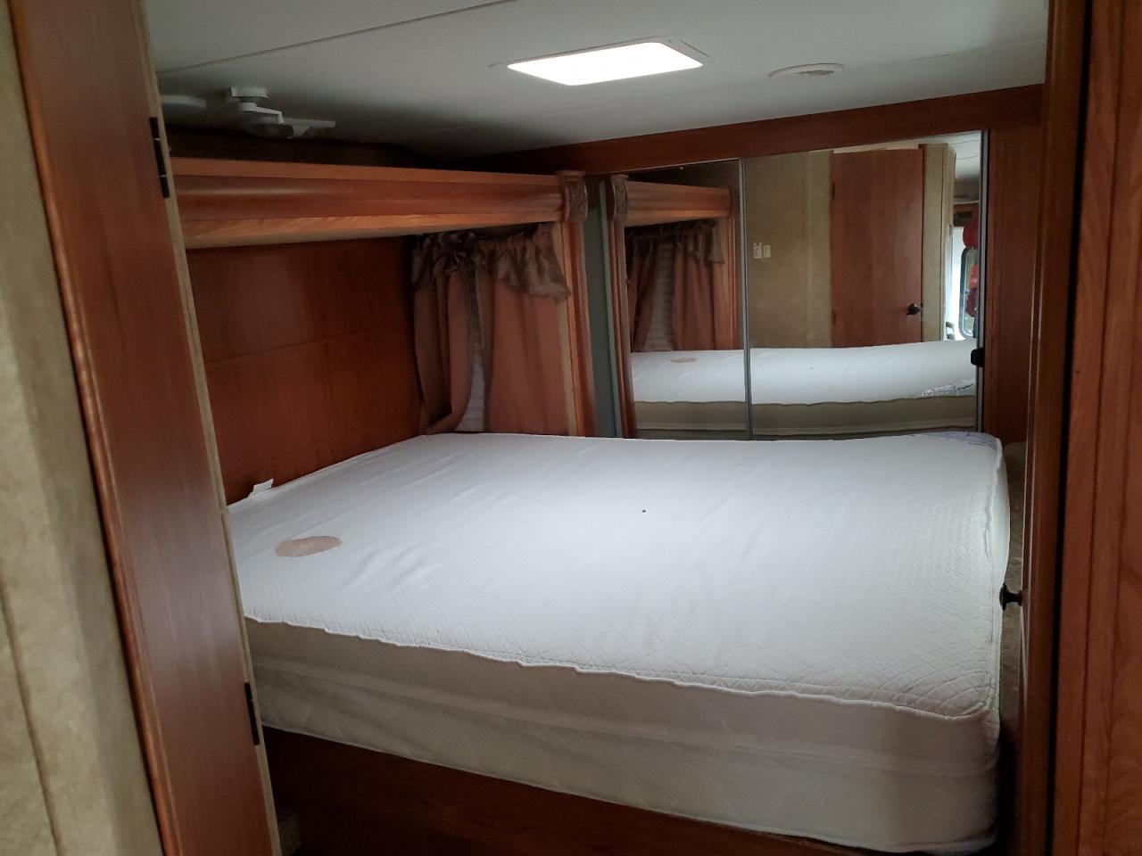 2012 Heart Land Trailer vin: 5SFSG3429CE237009