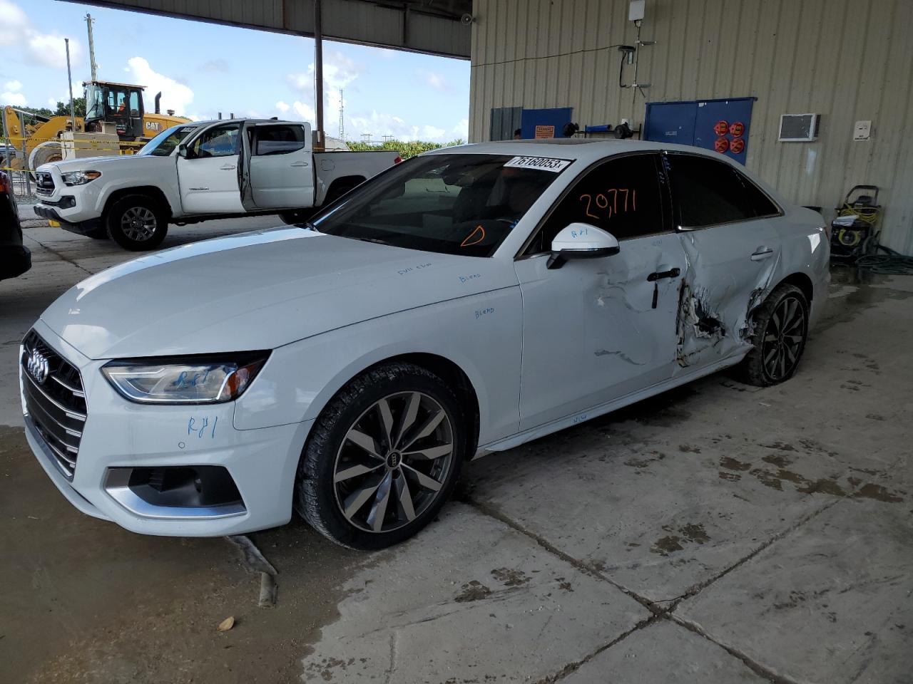 AUDI A4 PREMIUM 40
