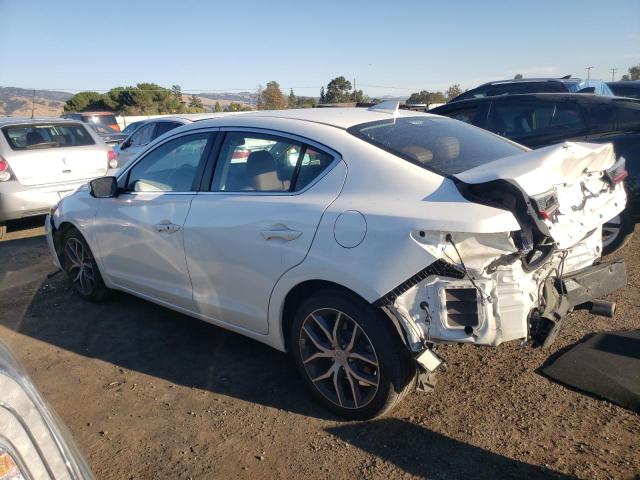 19UDE2F78LA001268 Acura ILX PREMIU 2