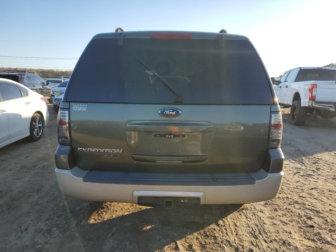 1FMPU185X5LA84418 2005 Ford Expedition Eddie Bauer