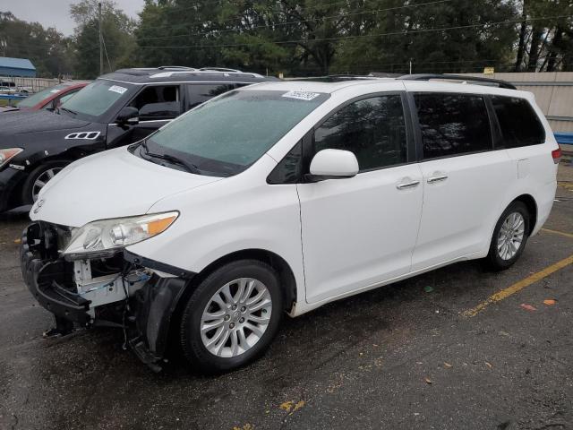 2014 Toyota Sienna XLE