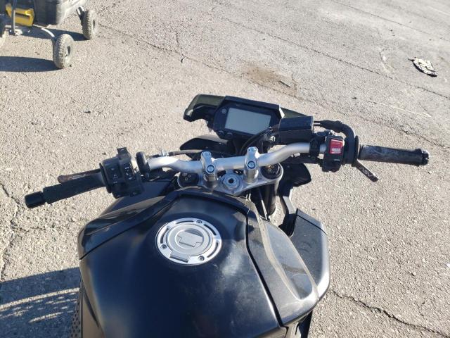 2017 YAMAHA FZ10 C JYARN48Y4HA000028