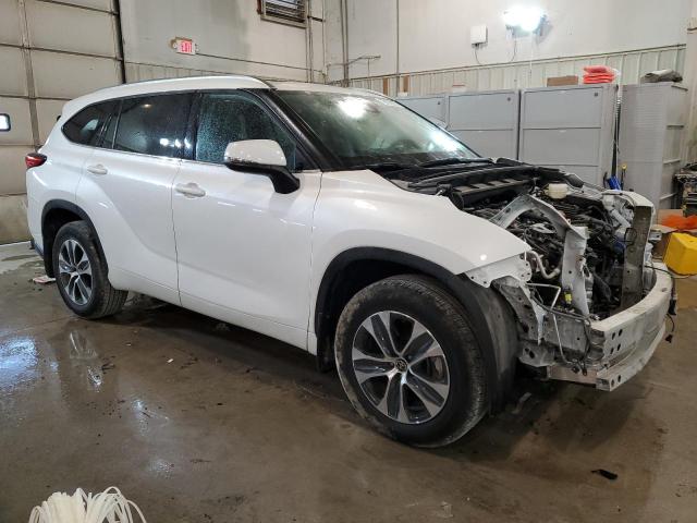 VIN 5TDGZRBH2MS104228 2021 Toyota Highlander, Xle no.4