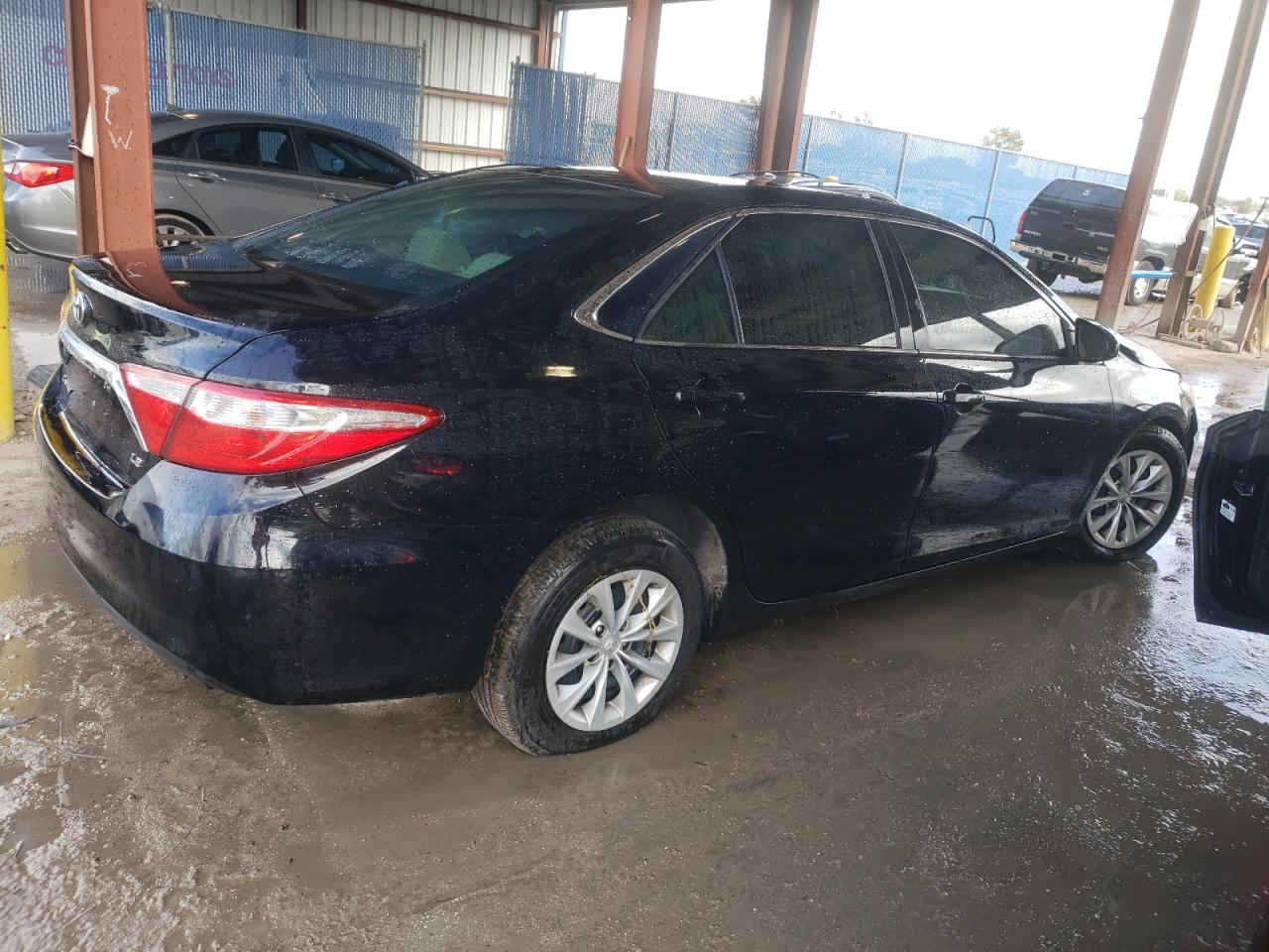 2015 Toyota Camry Le vin: 4T1BF1FK2FU095759