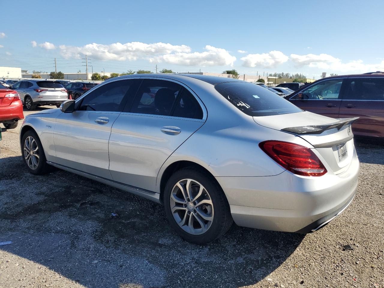 2015 Mercedes-Benz C 300 4Matic vin: 55SWF4KB0FU001124