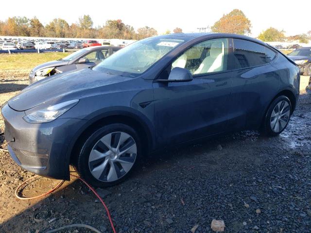 7SAYGDEE6NF512657 Tesla Model Y 