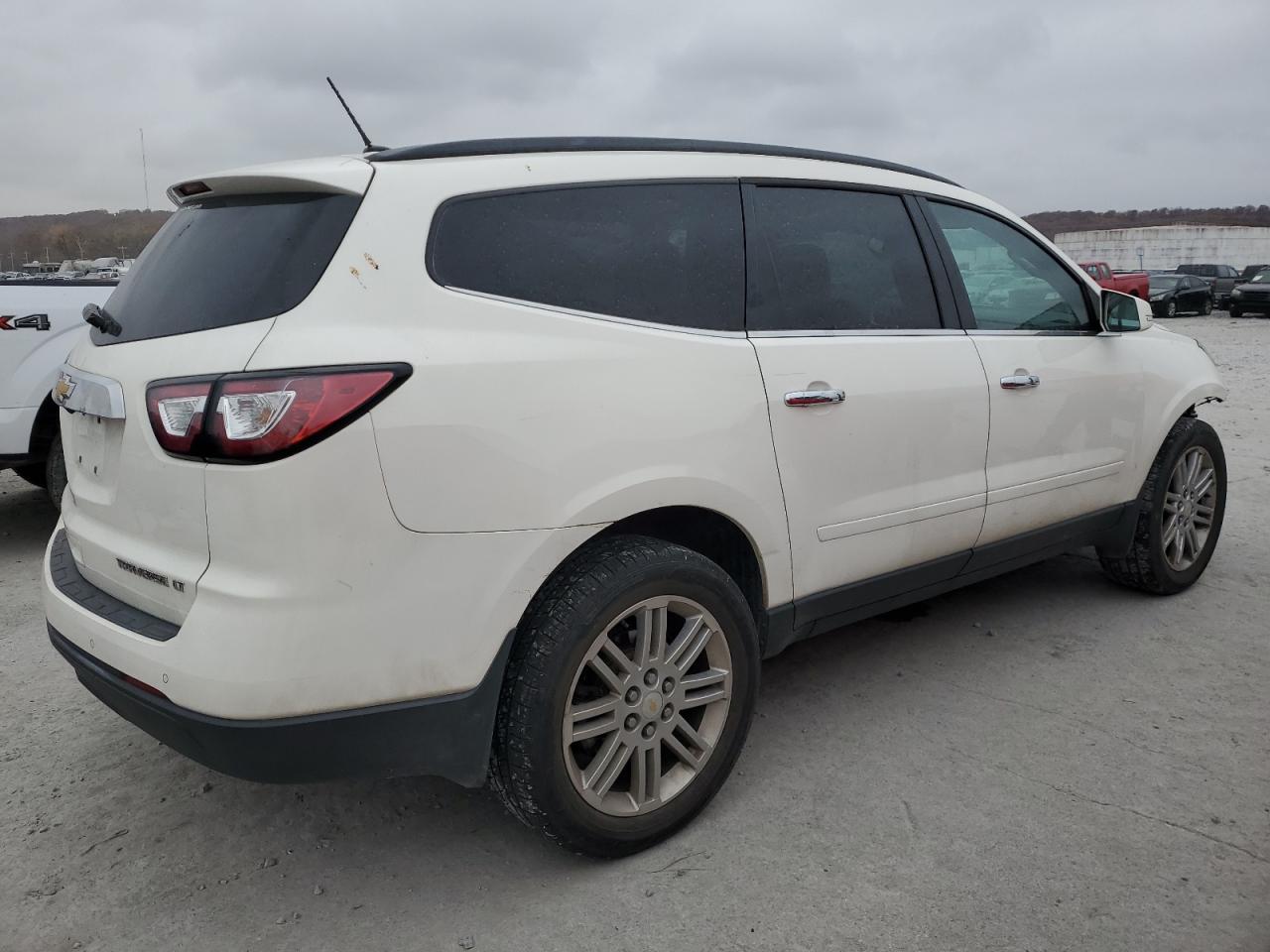 1GNKRGKD2FJ232973 2015 Chevrolet Traverse Lt