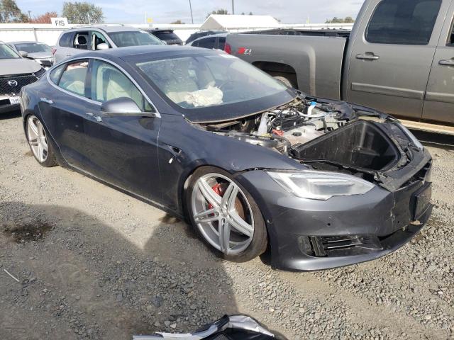 5YJSA1E22JF285311 | 2018 Tesla model s