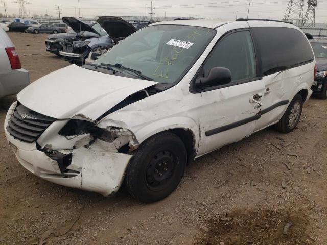 2005 Chrysler Town & Country 