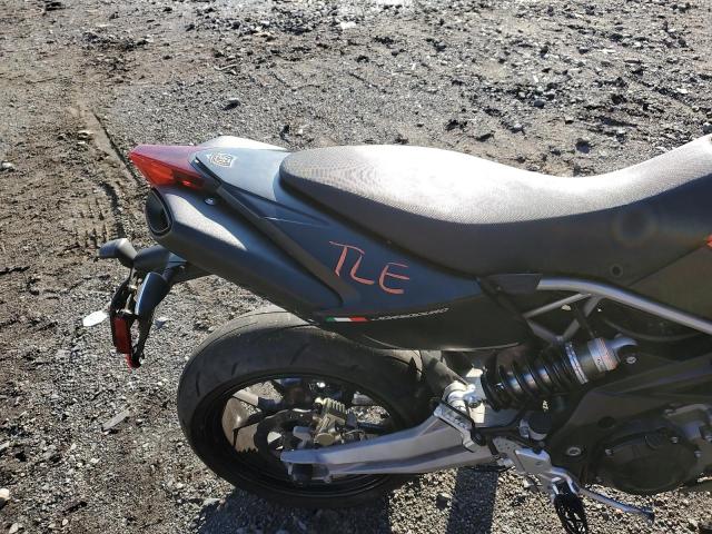 2014 APRILIA DORSODURO - ZD4SMC018ES000108