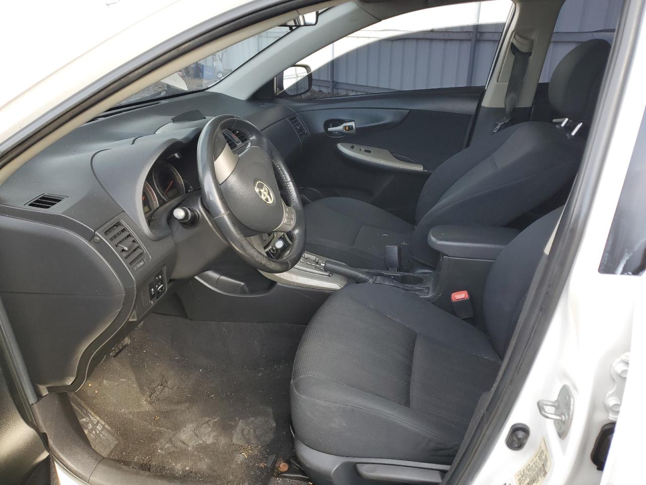 1NXBU4EE4AZ350181 2010 Toyota Corolla Base