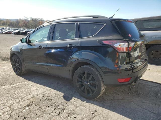 1FMCU9GD7HUE62652 2017 FORD ESCAPE, photo no. 2