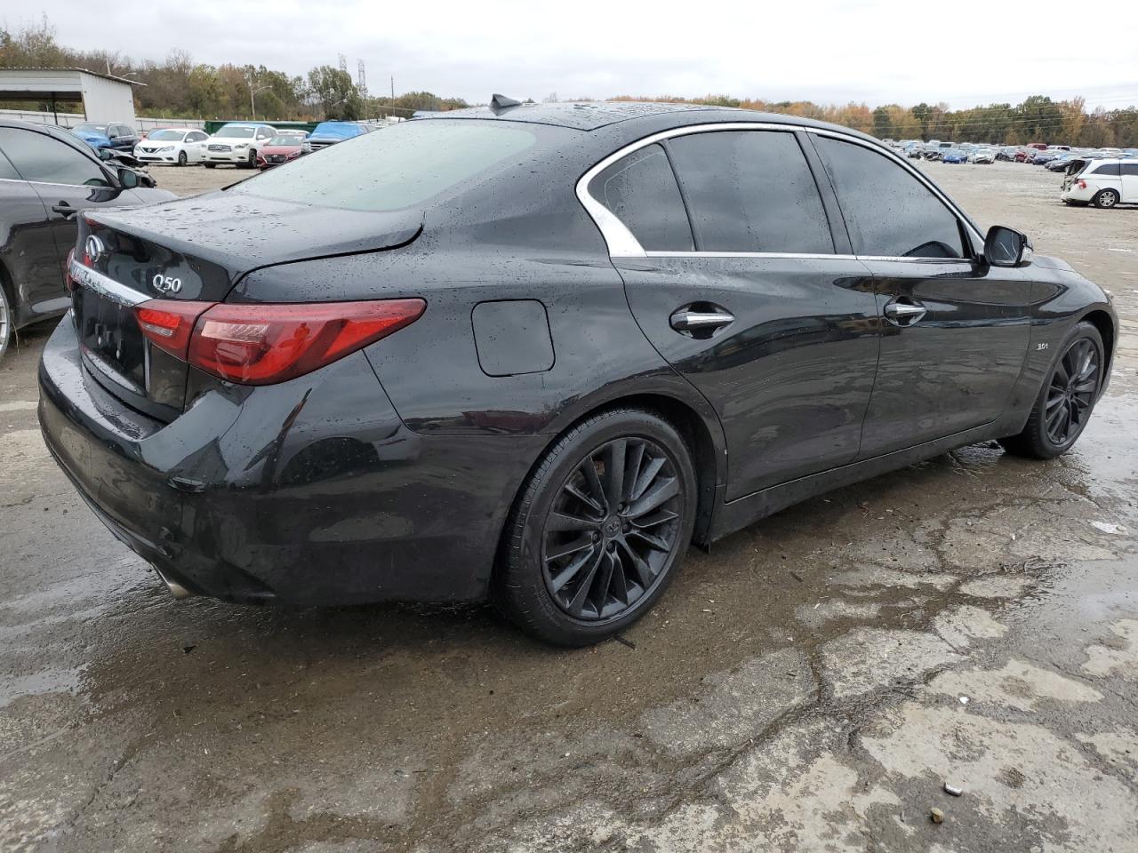 2019 Infiniti Q50 Luxe vin: JN1EV7AR6KM556373