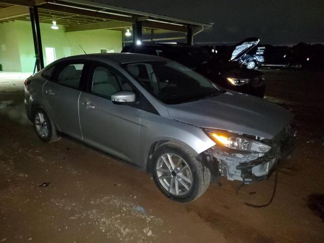 Lot #2443387753 2017 FORD FOCUS SE salvage car