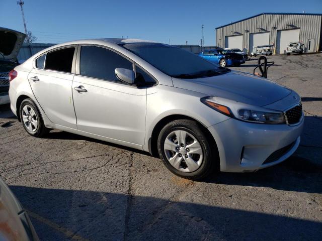 3KPFK4A76JE188524 | 2018 KIA forte lx