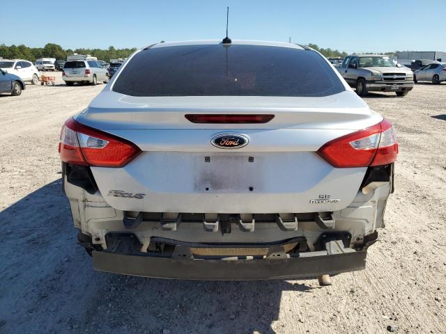 1FADP3F2XEL239350 Ford FOCUS SE