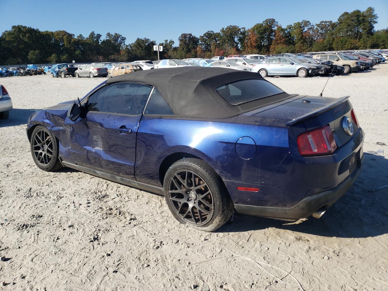 2012 Ford Mustang vin: 1ZVBP8EM2C5212871