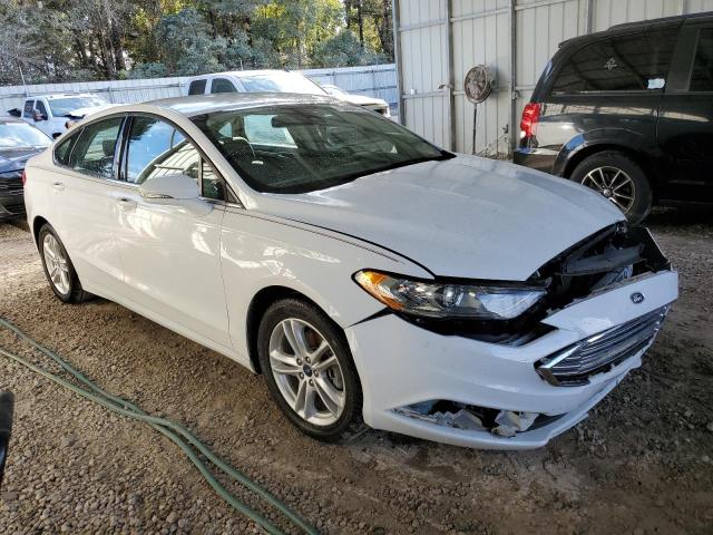 3FA6P0HD0JR207931 Ford FUSION SE