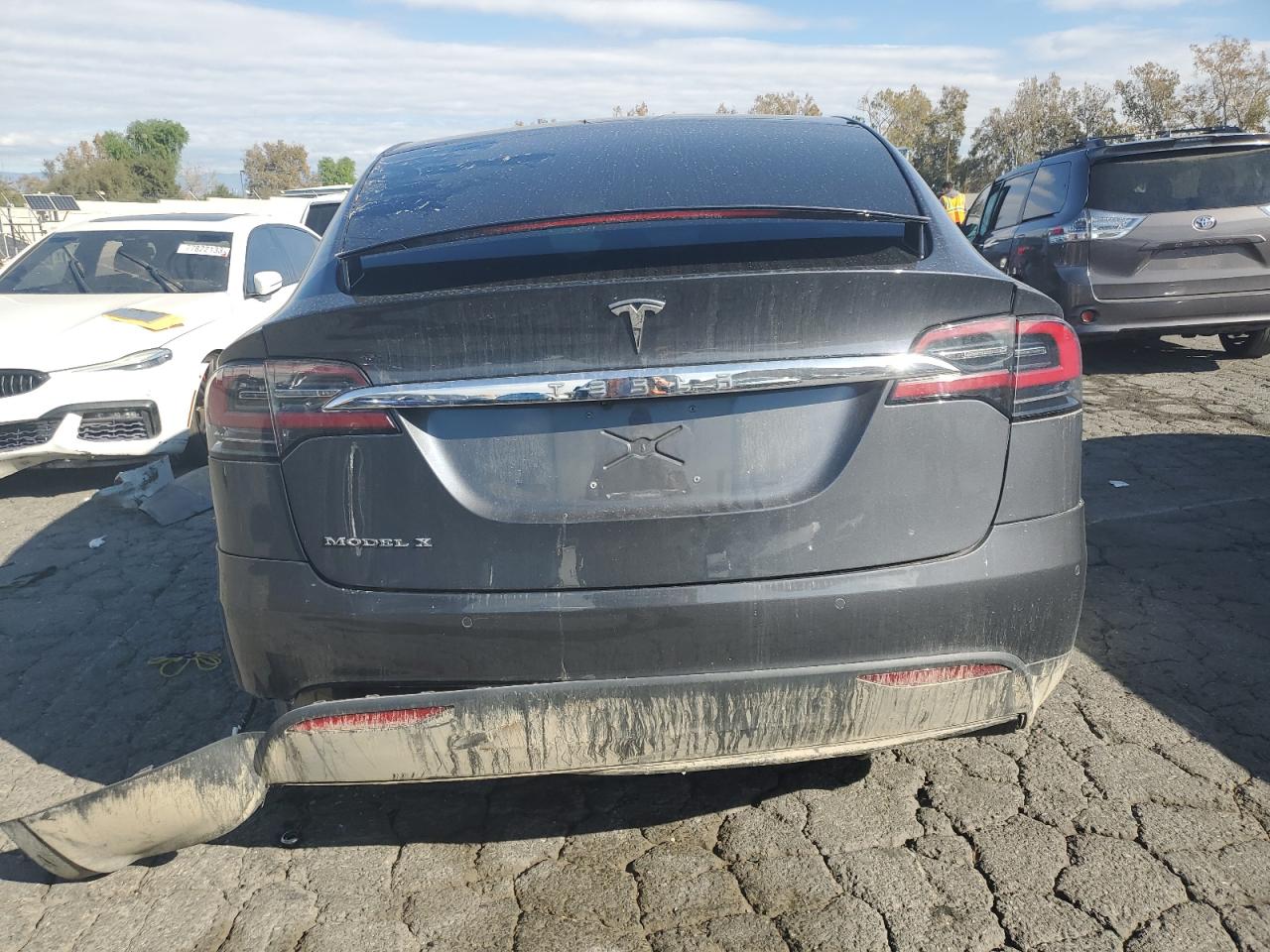 5YJXCDE20JF113313 2018 Tesla Model X