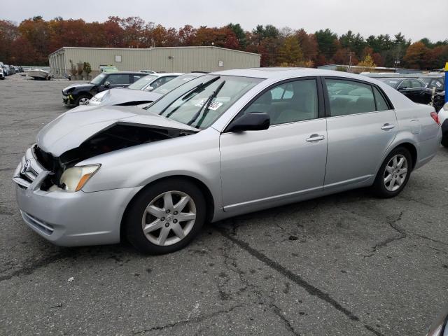 2005 Toyota Avalon XL