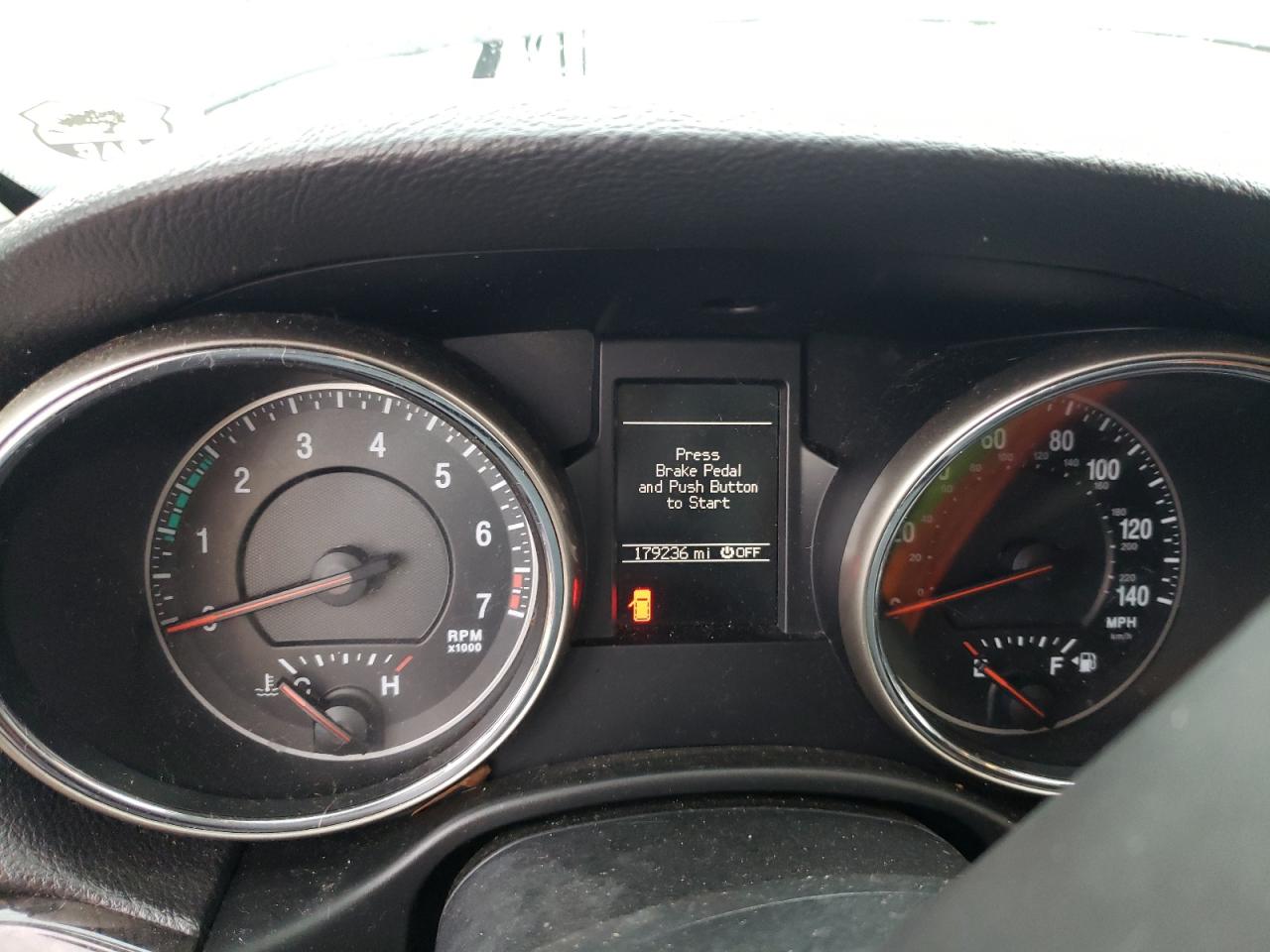 1C4RJFAG8DC582324 2013 Jeep Grand Cherokee Laredo