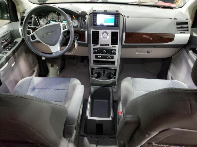 2010 Chrysler Town & Country - Image 8