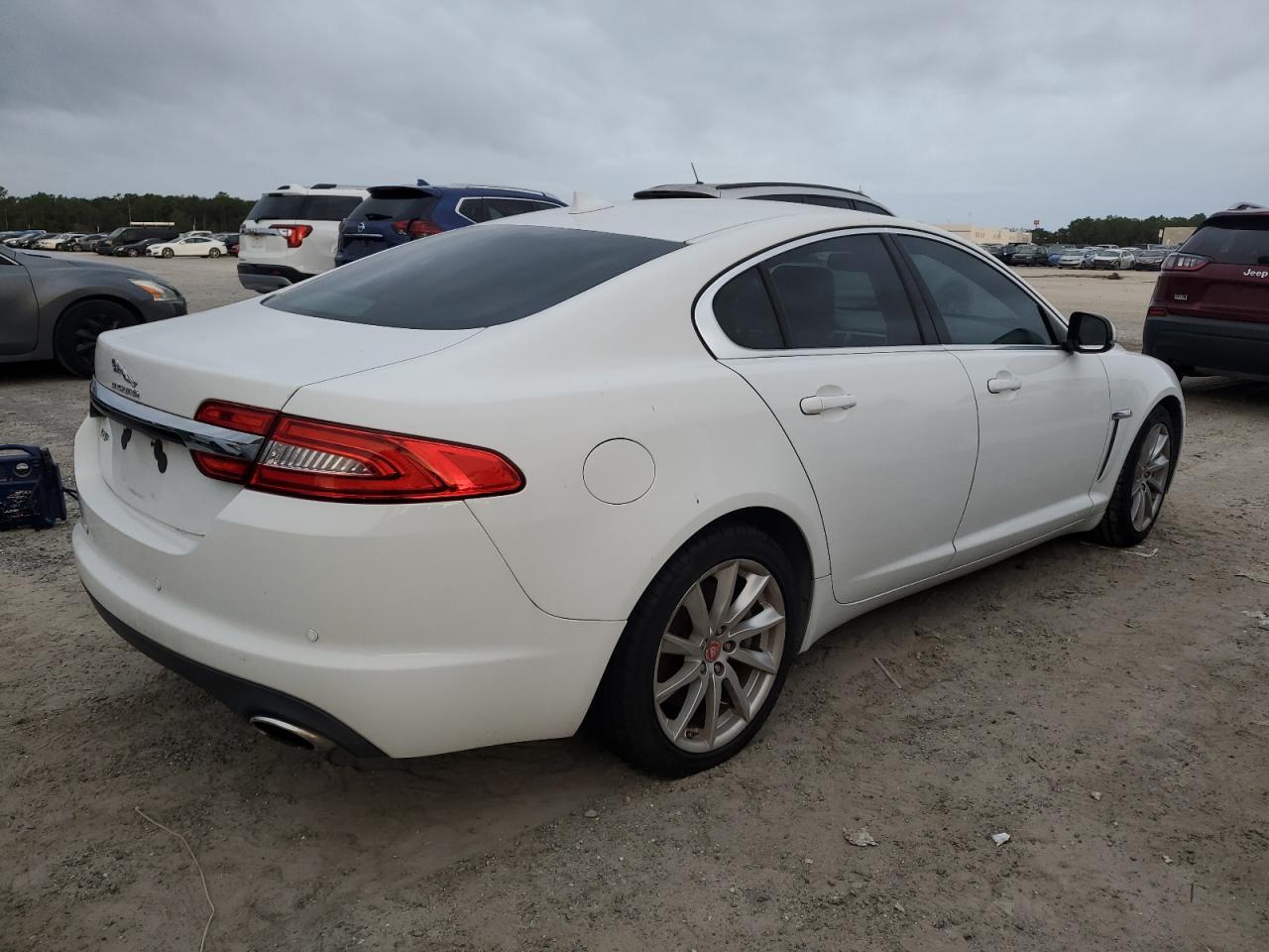 sajwa0es6epu11078 SAJWA0ES6EPU11078 2014 Jaguar Xf