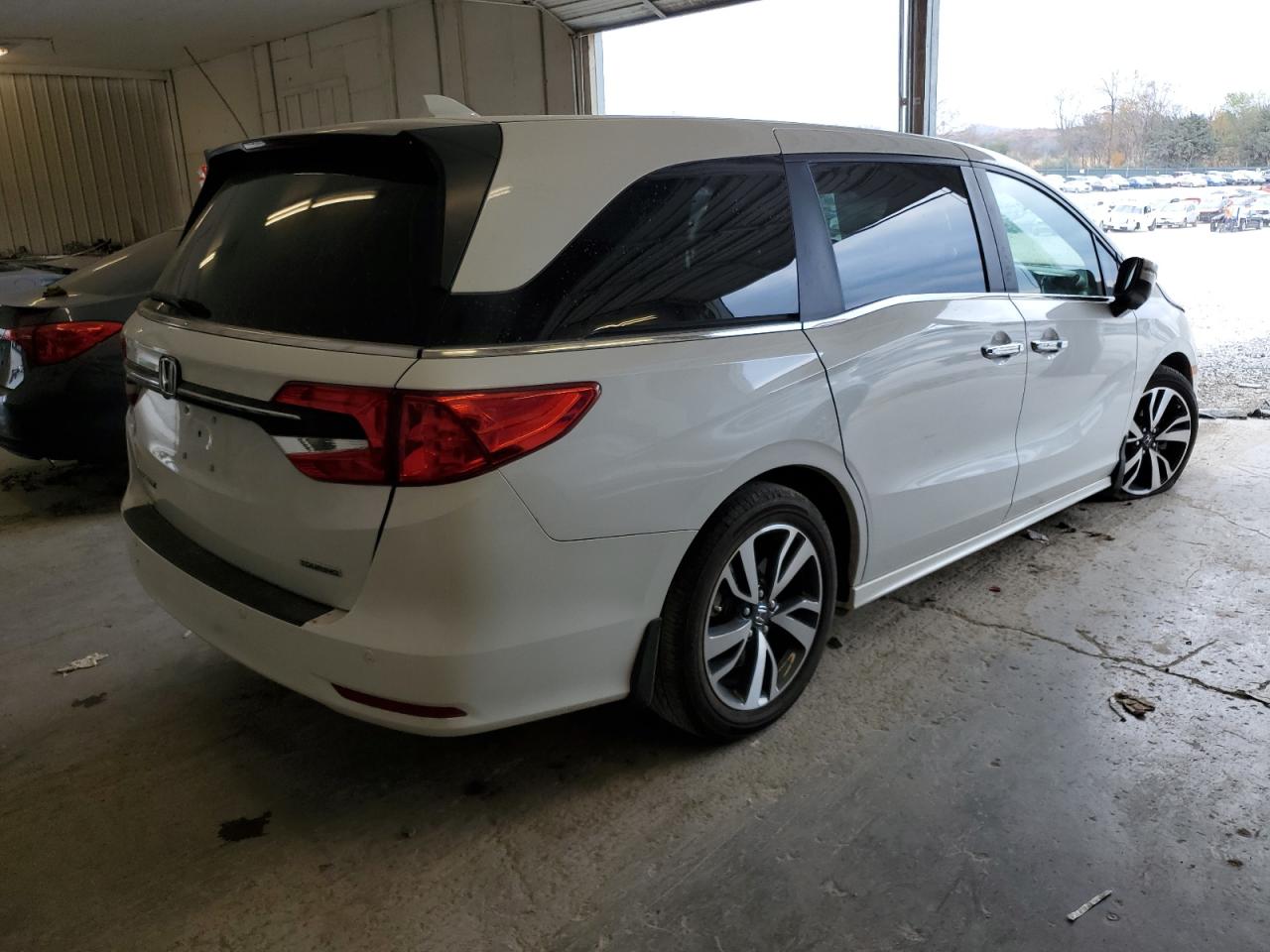 5FNRL6H82PB022850 Honda Odyssey TO 3