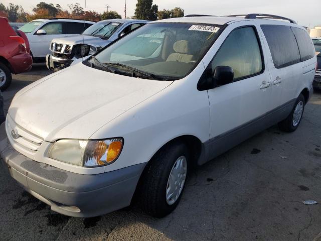 2003 Toyota Sienna LE