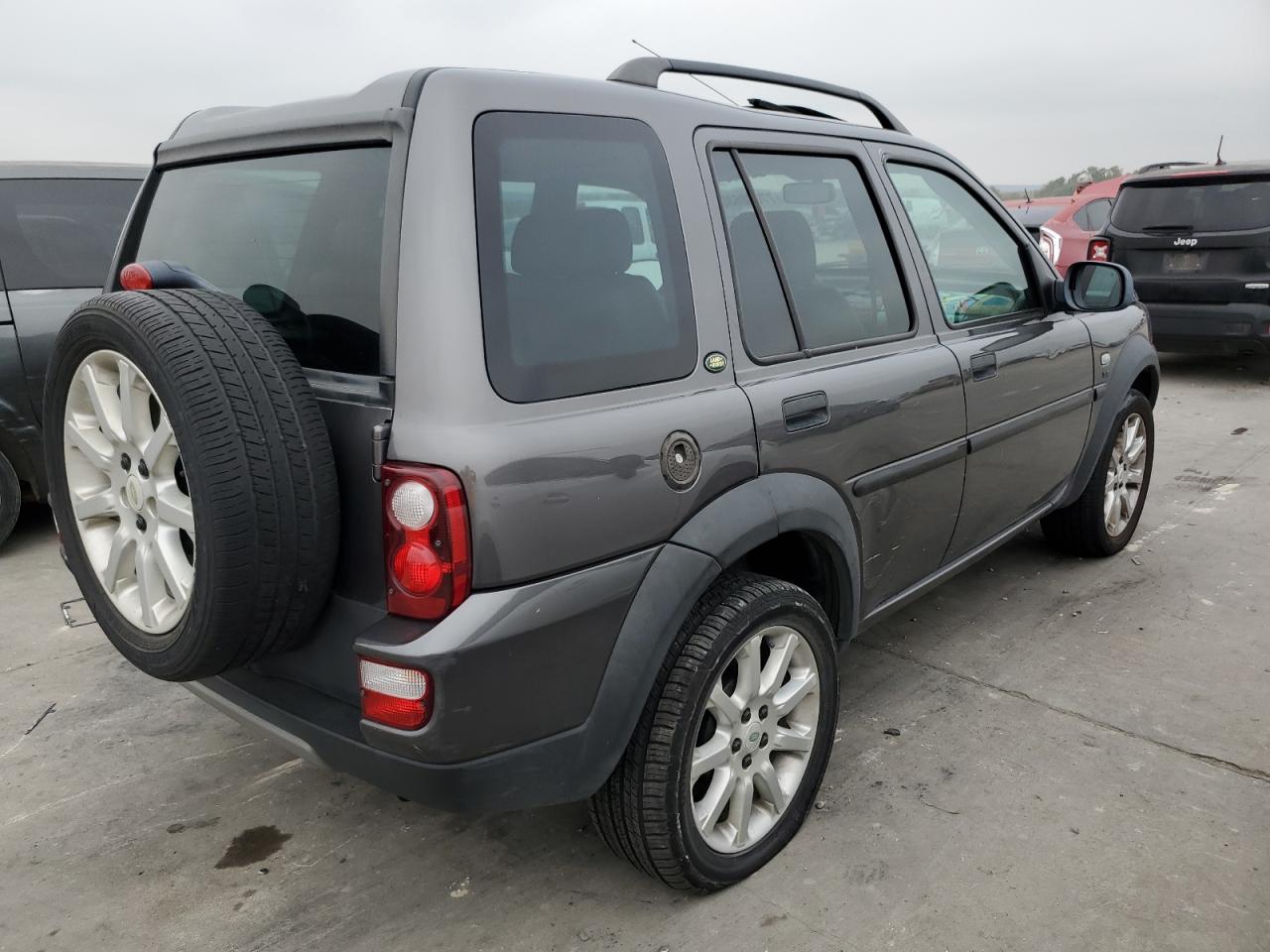 SALNY22275A444883 2005 Land Rover Freelander Se