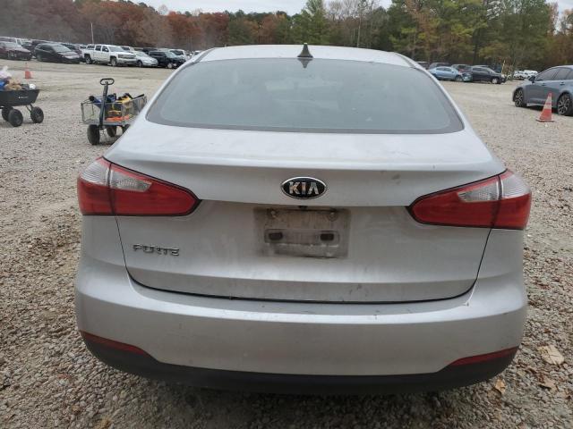 KNAFX4A63G5592665 | 2016 KIA FORTE LX