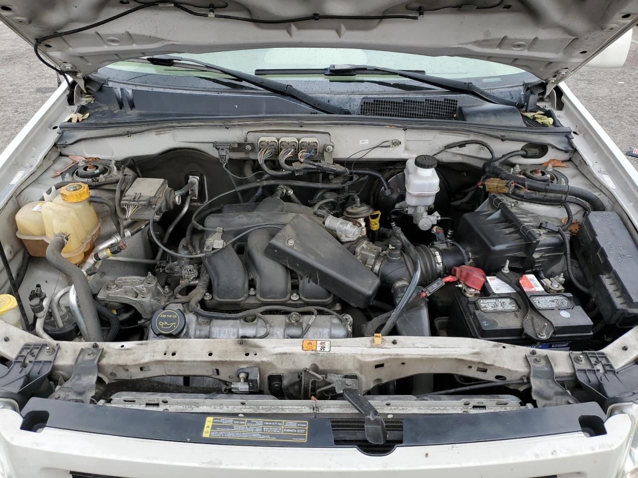 1FMCU94158KA13301 2008 Ford Escape Limited