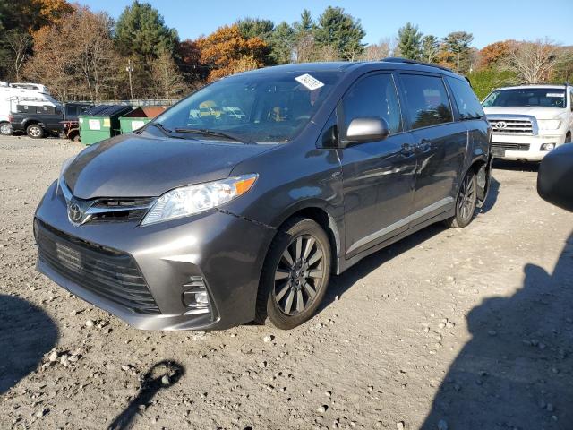 2018 Toyota Sienna LE