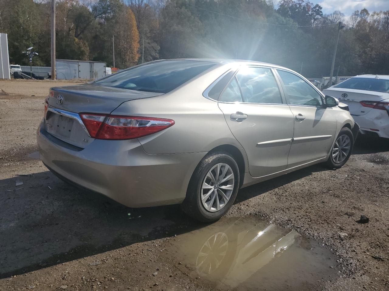 4T1BF1FK8FU075077 2015 Toyota Camry Le 4T1BF1FK8FU075077 2015 Toyota Camry Le