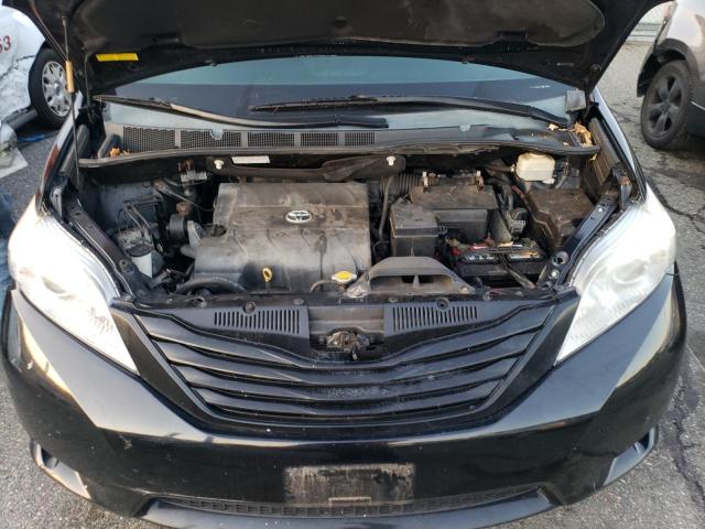 5TDZK3DC1FS531835 Toyota SIENNA