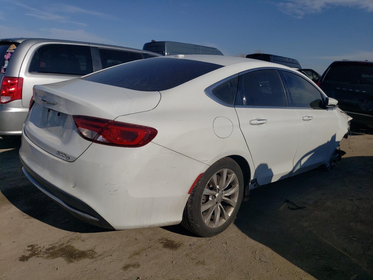 1C3CCCCB5FN531519 2015 Chrysler 200 C