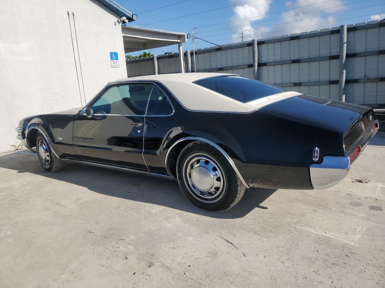 394878M615181 1968 Oldsmobile Toronado