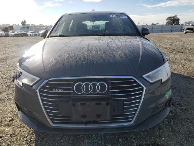 WAUUPBFF8HA043251 Audi A3 E-tron Premium