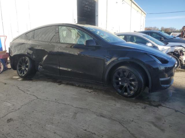  TESLA MODEL Y 2022 Чорний